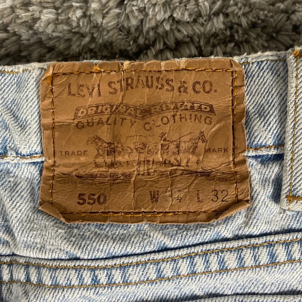 Vintage Levi 550 Orange Tab Jeans Mens 30x32 Blue Denim Relaxed Fit Distress 90s
